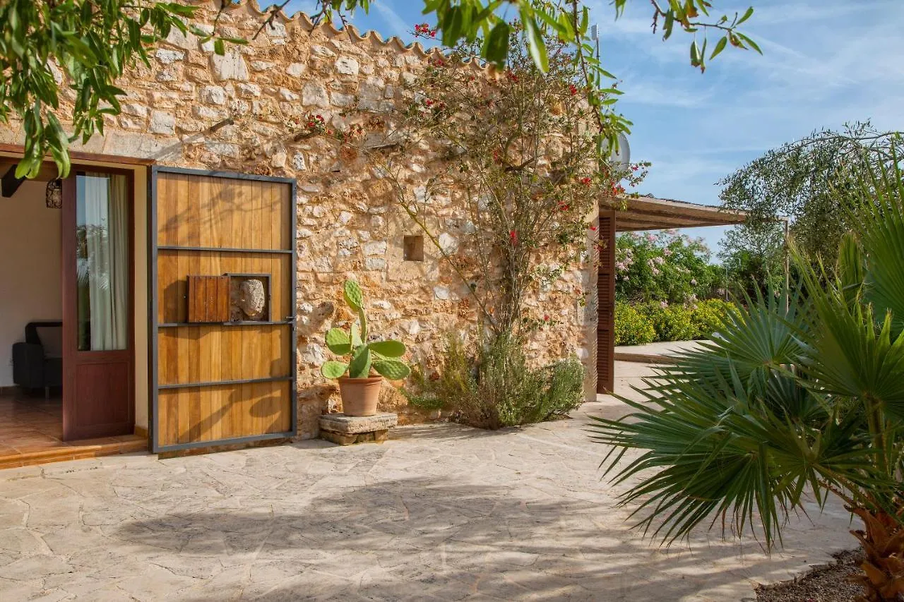 Holiday home Finca Serral Petit Llombarts